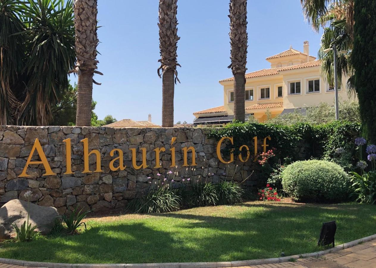 - Sleeps 4 - Parking - Garden - Pool * Alhaurín el Grande