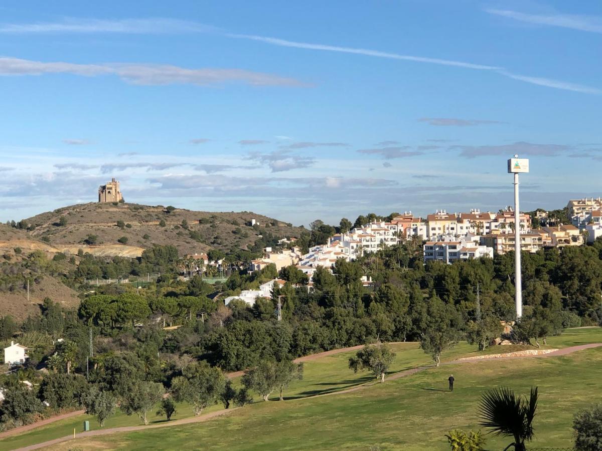 Apartament - Sleeps 4 - Parking - Garden - Pool